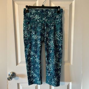Old Navy Compression Crop Legging (Blue, Multi)